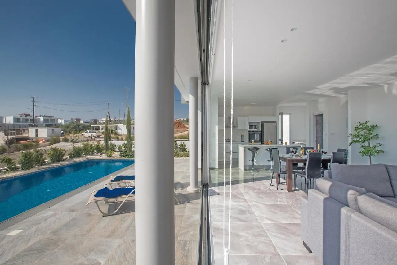 Blue Pearl Villas Protaras 0*,