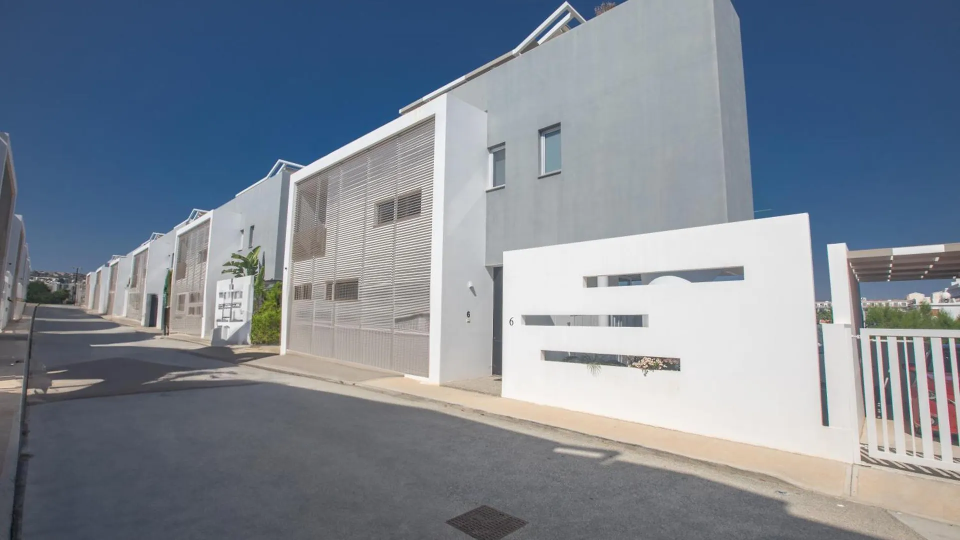 Blue Pearl Villas location