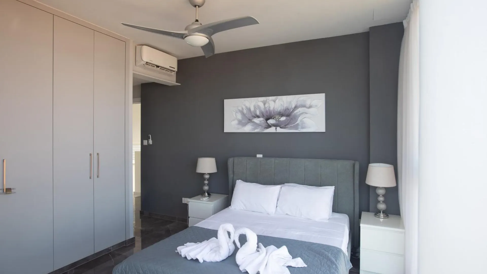 Blue Pearl Villas Protaras 0*,