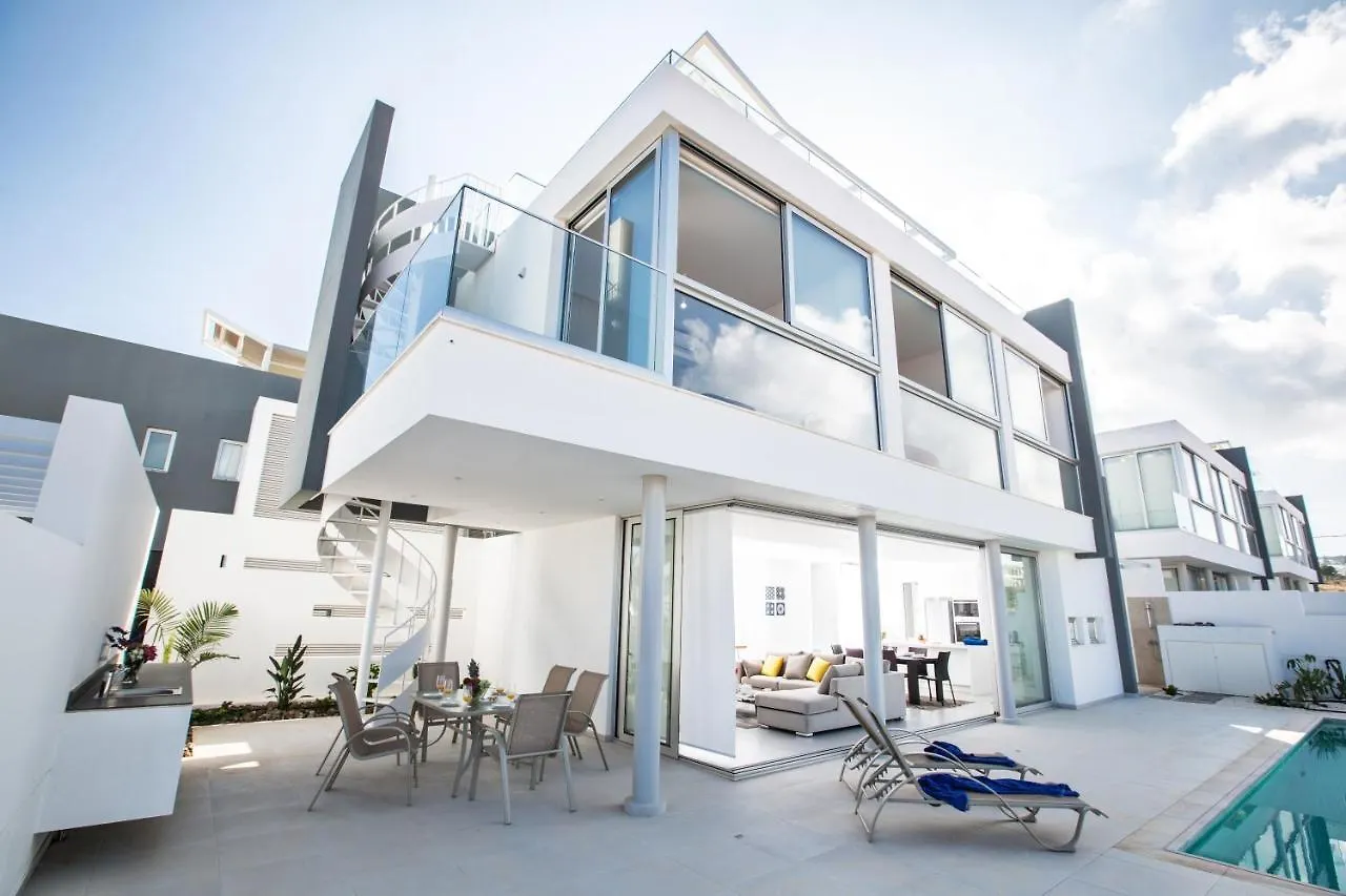 Blue Pearl Villas Protaras 0*,
